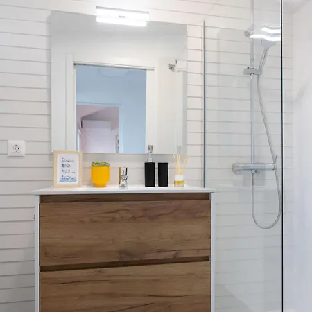 Profithome - Vista Al Mar Atico Checha *